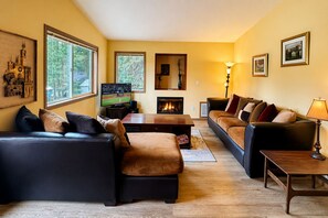 Condo, 3 Bedrooms | Living area | Streaming services - Suite Serenity 3 Bedroom Condo by NW Comfy Cabins by RedAwning (Leavenworth)