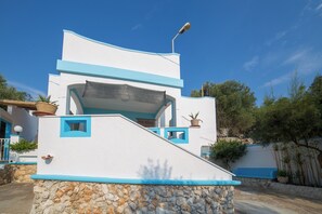 Exterior - VILLA SALENTO2 SEA VIEW SURROUNDED BY NATURE WITH PANORAMIC TERRACE (Corsano)