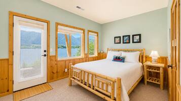 Cottage, 3 Bedrooms | 3 bedrooms, iron/ironing board, free WiFi