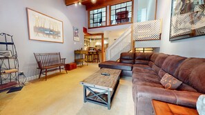 Smart TV, caminetto, lettore DVD