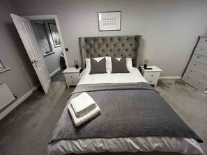 4 bedrooms