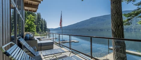 Cabin, 4 Bedrooms | Terrace/patio