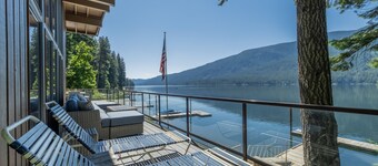 All About The Lake 4 Bedroom Home by NW Comfy Cabins by RedAwning