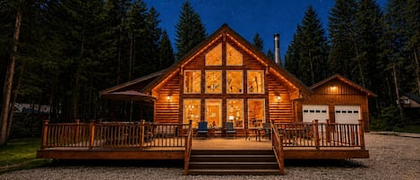 House, 3 Bedrooms | Exterior