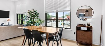 Stylish 2BR Getaway by MHM Luxury Properties