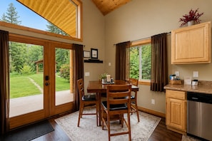 House, 1 Bedroom | Dining