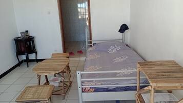 6 camere
