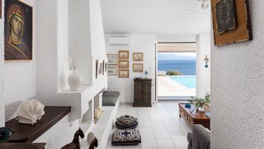 Interior - Daphne By Luxury Villas Skiathos (Skiathos)