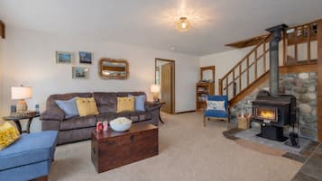 Hytte, 3 soverom | Oppholdsområde | Strømmetjenester