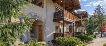 Bavarian Mountain Suite 2 Bedroom Condo by NW Comfy Cabins by RedAwning