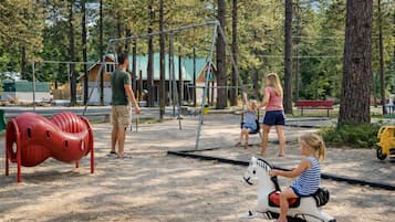 House, 3 Bedrooms | Children's area