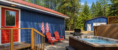 Cabin, 3 Bedrooms | Terrace/patio