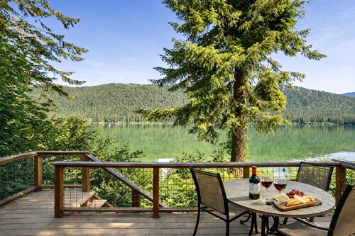 Journey's End On Fish Lake 2 Bedroom Home by NW Comfy Cabins by RedAwning