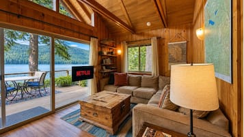 Cabin, 3 Bedrooms | Living area | Streaming services