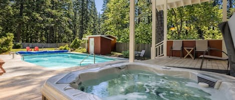 House, 3 Bedrooms | Pool