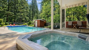 House, 3 Bedrooms | Pool