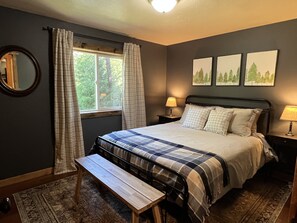 Cabin, 2 Bedrooms | 2 bedrooms, iron/ironing board, free WiFi