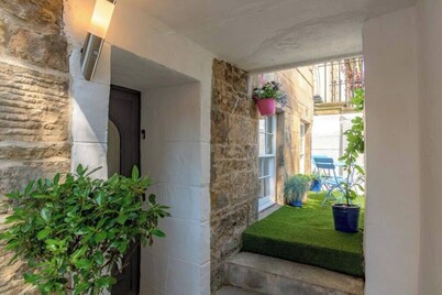 Stylish Garden Flat in Central Glasgow