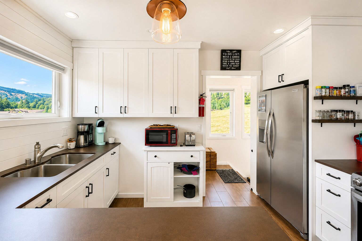 House, 1 Bedroom | Private kitchen | Fridge, oven, coffee/tea maker, toaster