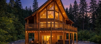 แบร์ฟุต ชาเล่ บ้าน 3 ห้องนอน โดย NW Comfy Cabins