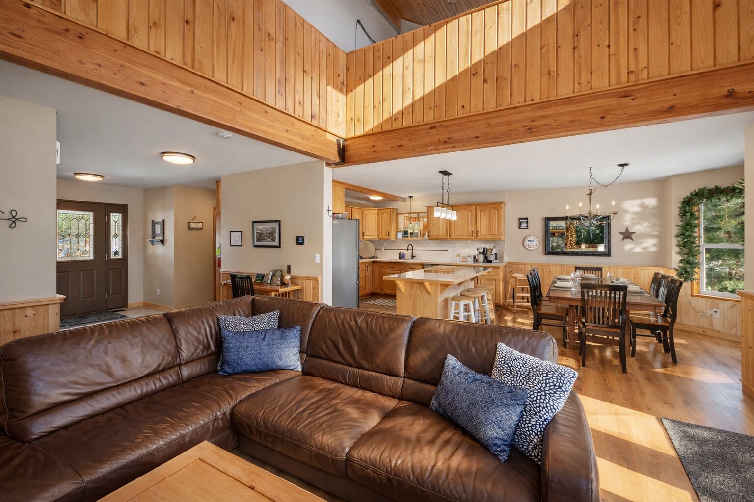 House, 3 Bedrooms | Living area | Streaming services