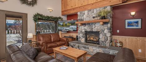 House, 3 Bedrooms | Living area