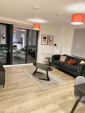 Apartment, 2 Queen Beds | Interior - Captivating 2-bed Apartment in London (London)