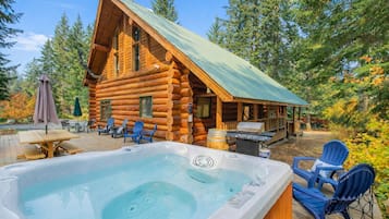Cabin, 4 Bedrooms | Terrace/patio