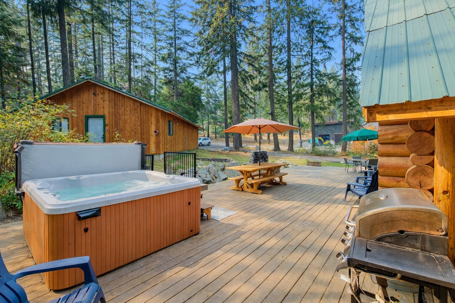 Cabin, 4 Bedrooms | Outdoor dining