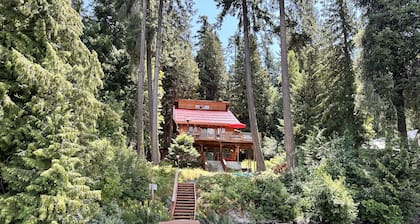 Alpine Lake Escape On Fish Lake 3 Bedroom Home by NW Comfy Cabins by RedAwning