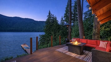 Cabin, 3 Bedrooms | Teres/patio