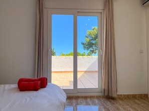 3 Schlafzimmer, Bügeleisen/Bügelbrett, Reisekinderbett, kostenloses WLAN