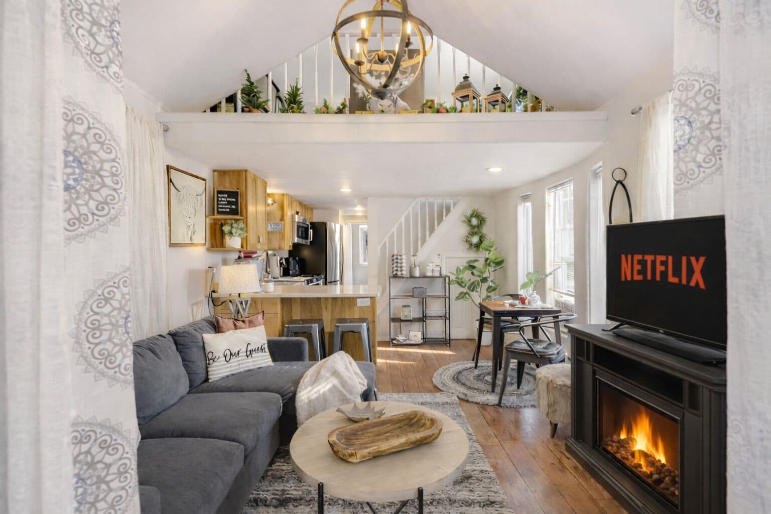 Cabaña, 1 habitación | Zona de estar | Servicios de streaming