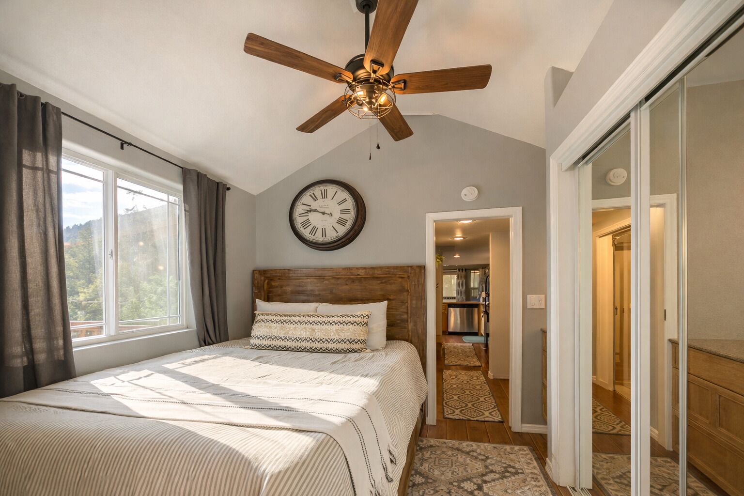 Cabin, 1 Bedroom | 1 bilik tidur, seterika/papan seterika, Wi-fi percuma 