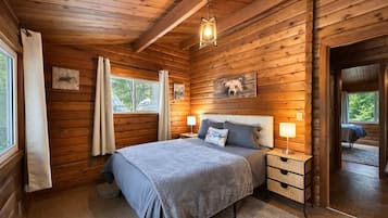 Cabin, 2 Bedrooms | 2 bedrooms, iron/ironing board, free WiFi