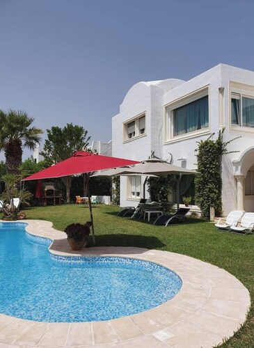 LUXURY VILLA WITH SEA VIEW