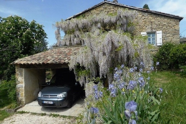 la magnanerie et son garage