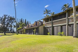 Exterior - Cozy Condo with Pools in Kahuku (Kahuku)