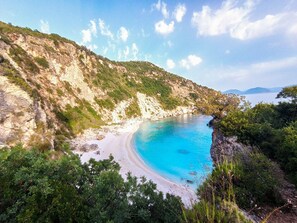 Nær stranden og 3 strandbarer