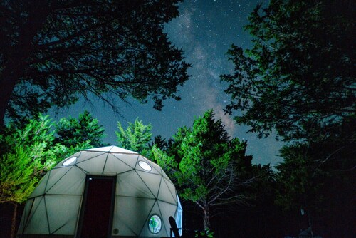 Escape Velocity Bubble Hut