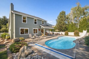 House, 4 Bedrooms | Pool