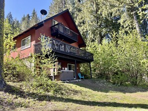 Cabin, 4 Bedrooms | Exterior - Otter Chalet On Fish Lake 4 Bedroom Home by NW Comfy Cabins by RedAwning (Leavenworth)