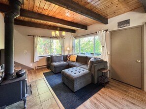 Cabin, 4 Bedrooms | Living area | Streaming services - Otter Chalet On Fish Lake 4 Bedroom Home by NW Comfy Cabins by RedAwning (Leavenworth)