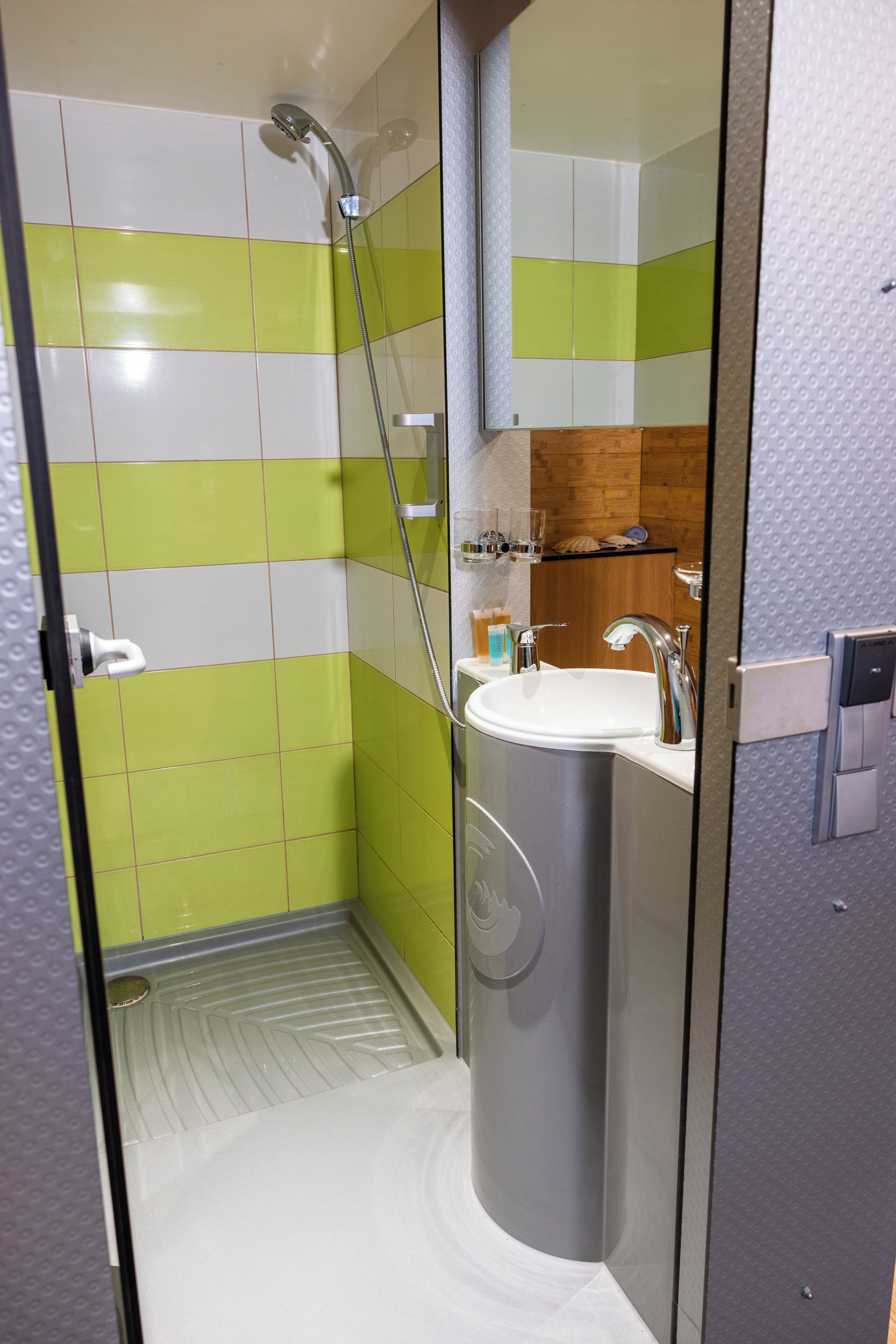 Photo - Botel Marina