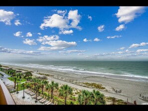 Sulla spiaggia, teli da spiaggia