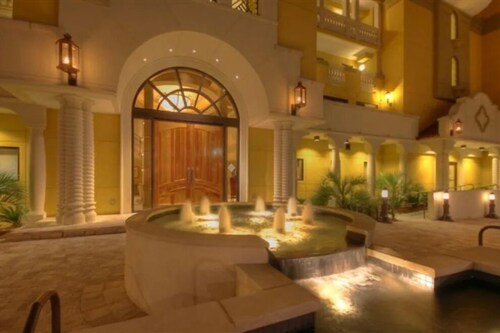 Beautiful Direct OCEAN BEACHFRONT Luxury HILTON Resort Club & Spa