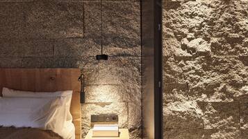 Decoración personalizada, muebles diferentes y wifi gratis