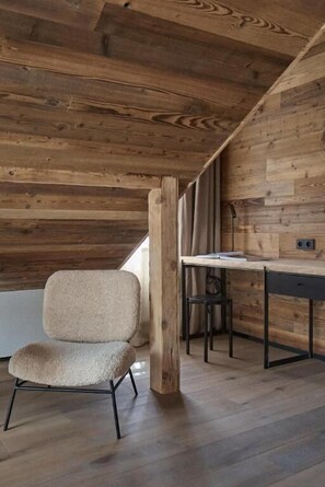 Decoración personalizada, muebles diferentes y wifi gratis 