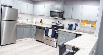 Cozy townhome near FSU/ FAMU Campuses