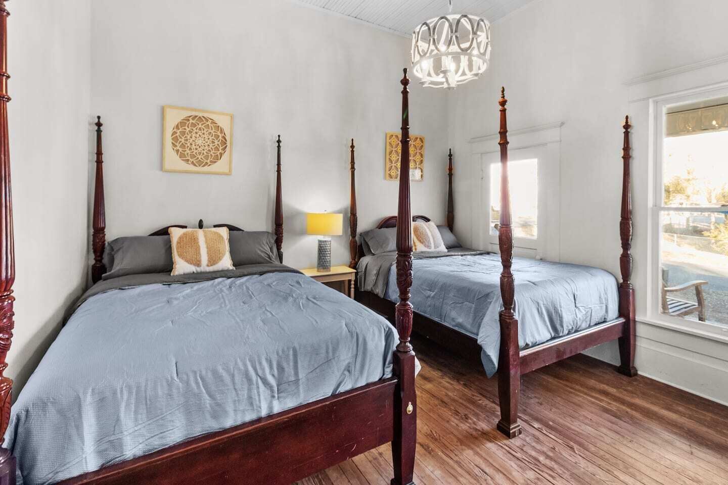 2 Schlafzimmer, Reisekinderbett, kostenloses WLAN, Bettwäsche